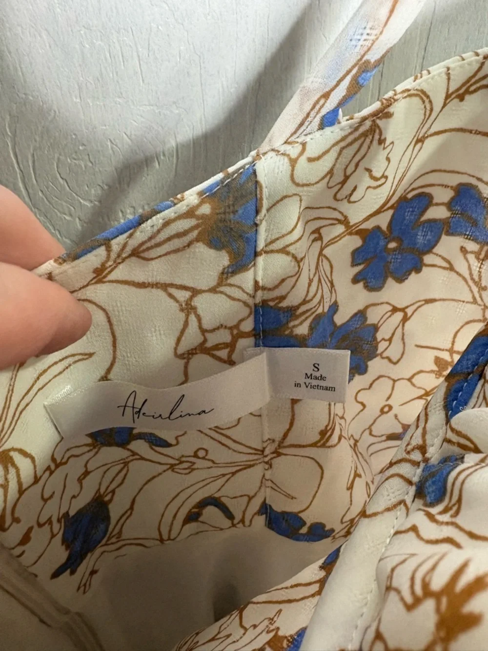 Adeirlina Cream Blue Floral Strappy Sleeve Mini Ruffle Dress size Small - Picture 10 of 12